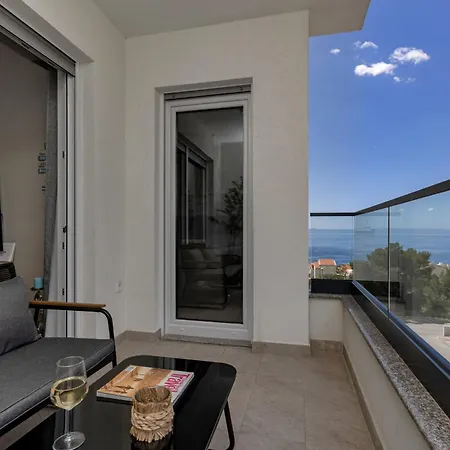 Luxury Iris Apartmán *